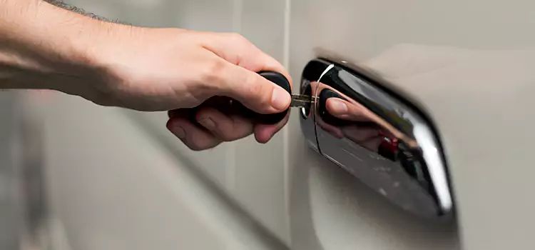Why Choose Our Auto Locksmith Team in Lynnwood, WA?